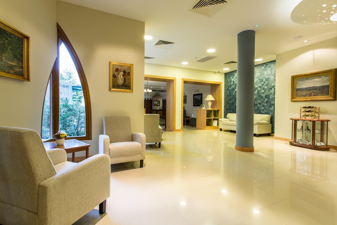 Corvin Hotel Budapest Residence Exterior photo